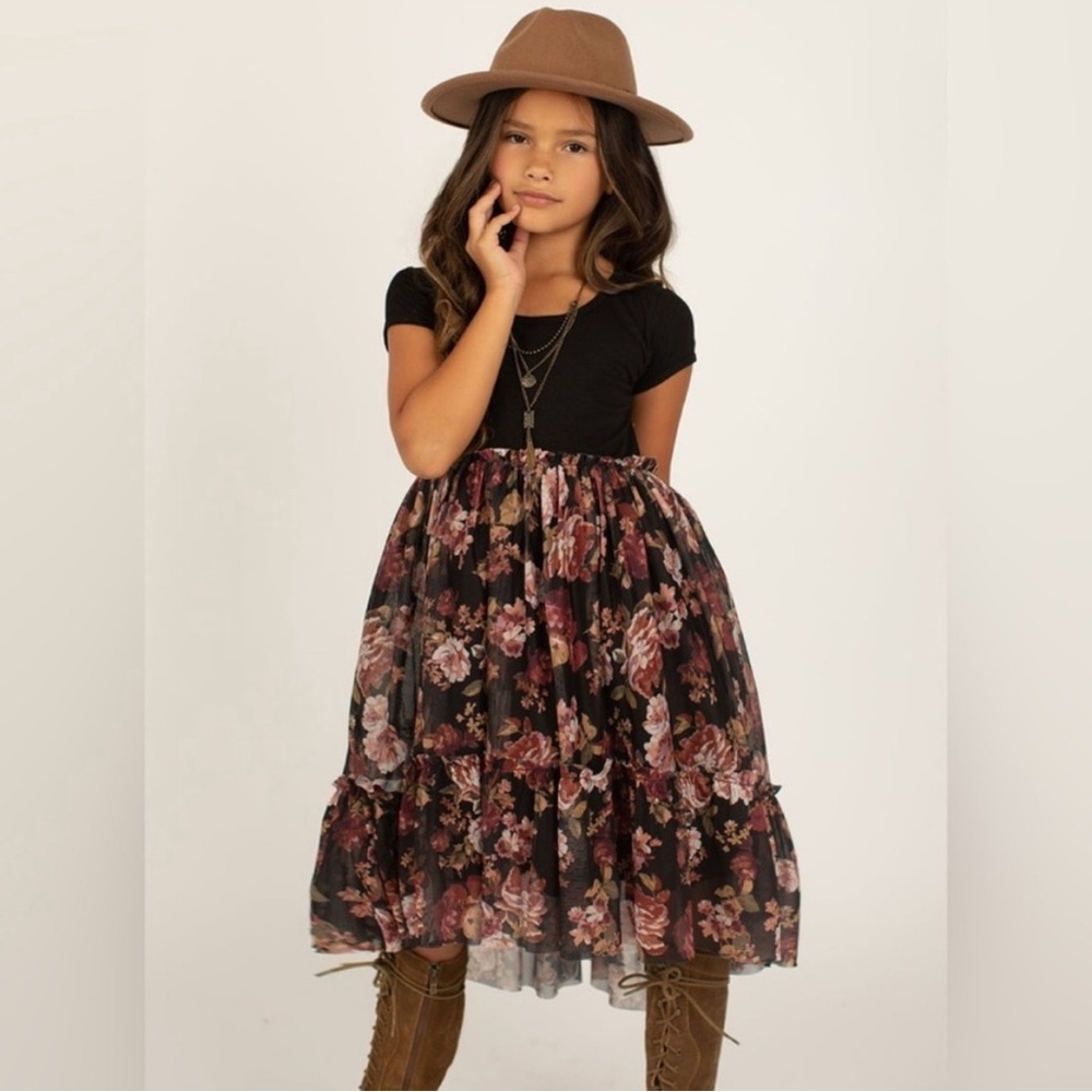 Joyfolie NWT! Black floral Joyfolie
Girls Lorelei Hi-Lo Tulle Floral Dress